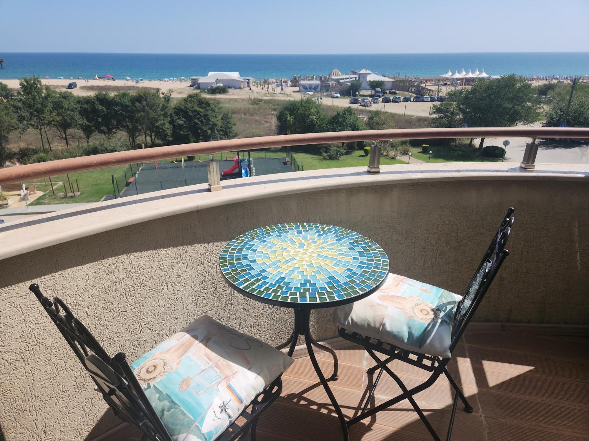 Beach View Apartment Shkorpilovtsi Exterior photo